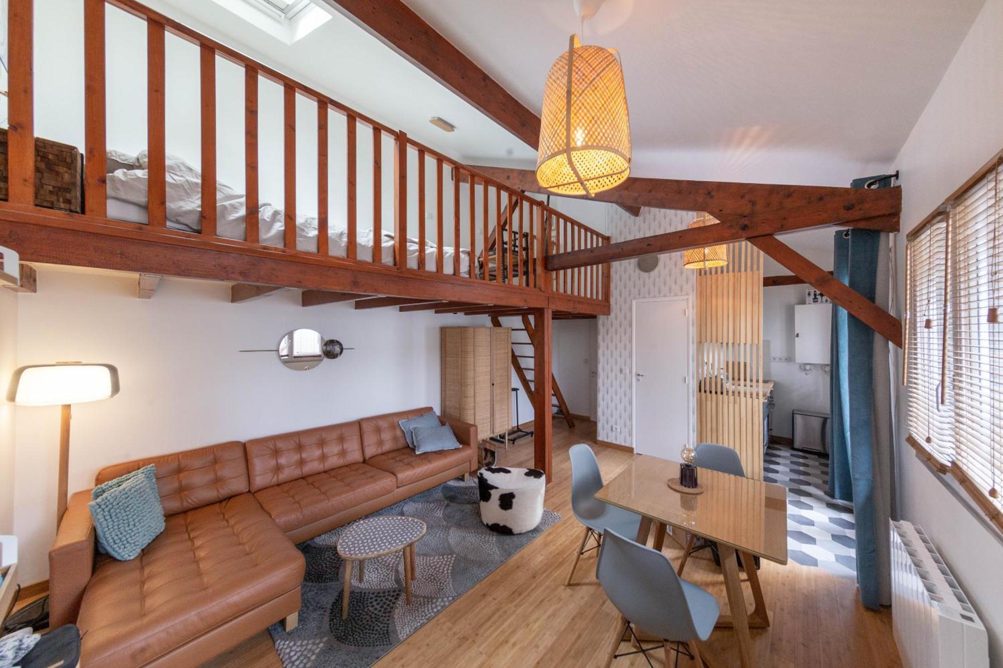 Lovely Little House With Private Garden In Paris Ιβρύ-συρ-Σεν Εξωτερικό φωτογραφία